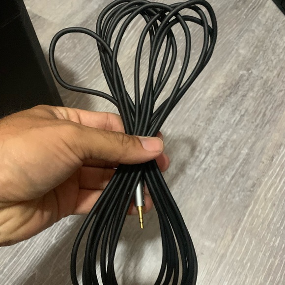 Aux cord 3.5 mini jack 15 ft new 
2 cord set - Picture 3 of 4